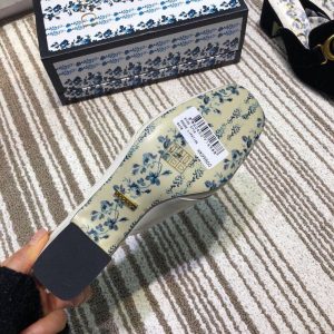 Gucci Slippers - Image 9