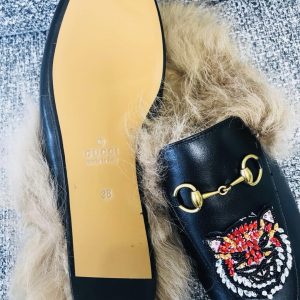 Gucci Princetown Leather Slippers - Image 3
