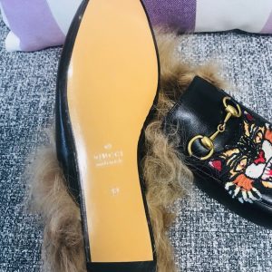 Gucci Princetown Leather Slippers - Image 3