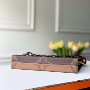 Louis Vuitton BAG - Image 9