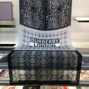 Burberry Scarf - Image 6