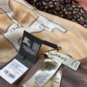 Burberry Scarf - Image 7