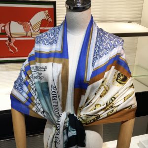 Burberry Scarf - Image 3