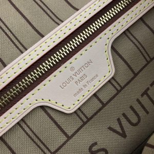 Louis Vuitton Neverfull PM - Image 5