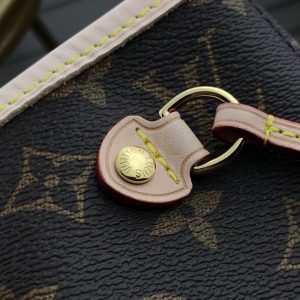Louis Vuitton Neverfull PM - Image 3