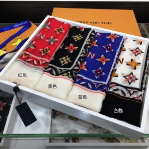 Louis Vuitton Scarf - Image 8