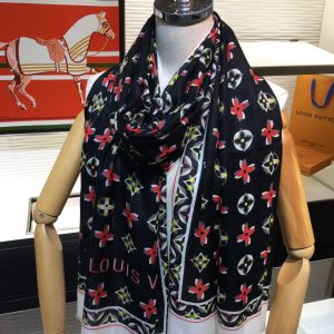 Louis Vuitton Scarf - Image 8