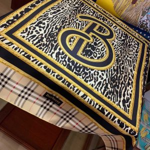 Burberry Scarf - Image 6