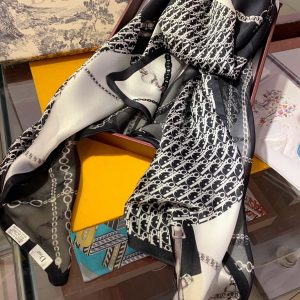 Dior Scarf - Image 5