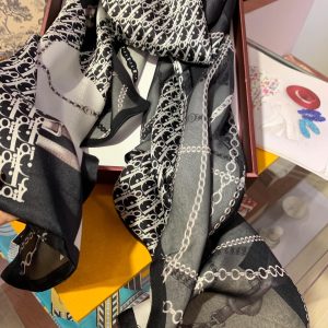 Dior Scarf - Image 8