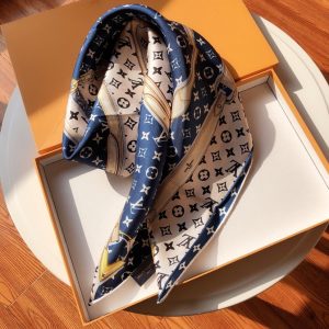 Louis Vuitton Scarf - Image 6