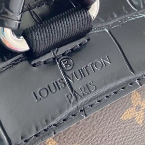 LOUIS VUITTON Backpack - Image 4