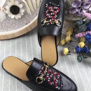 Gucci Princetown Leather Slippers - Image 8