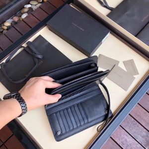 Bottega Veneta wallet - Image 6