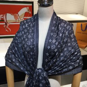 Louis Vuitton Scarf - Image 4