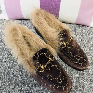 Gucci Princetown Velvet Slippers - Image 8