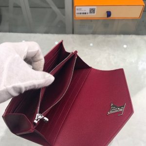 Louis Vuitton Wallet - Image 4