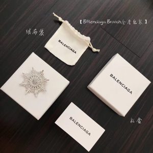 Balenciaga Brooch - Image 4