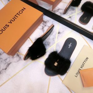 LOUIS VUITTON Mink Slippers - Image 8