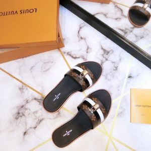 LOUIS VUITTON Lock Slippers - Image 6