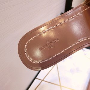 LOUIS VUITTON Lock Slippers - Image 4