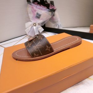LOUIS VUITTON Lock Slippers - Image 7