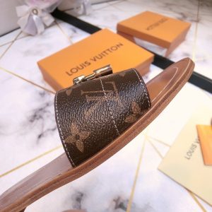 LOUIS VUITTON Lock Slippers - Image 5