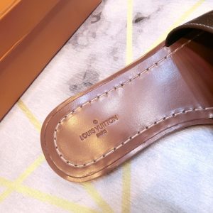 LOUIS VUITTON Lock Slippers - Image 4