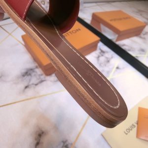LOUIS VUITTON Lock Slippers - Image 4