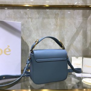 Chloé C Shoulder Bags - Image 8