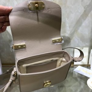 Chloé C Shoulder Bags - Image 4