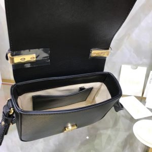 Chloé C Shoulder Bags - Image 3