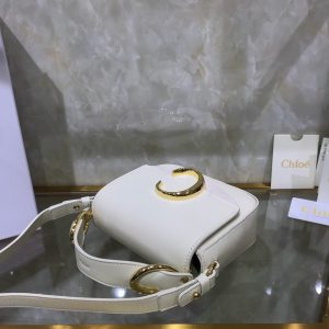 Chloé C Shoulder Bags - Image 5