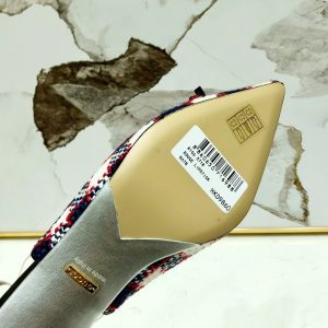 Gucci Shoes - Image 4