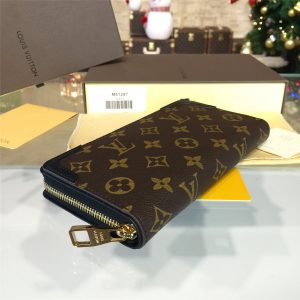LOUIS VUITTON ZIPPY - Image 3