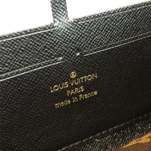 LOUIS VUITTON ZIPPY - Image 8