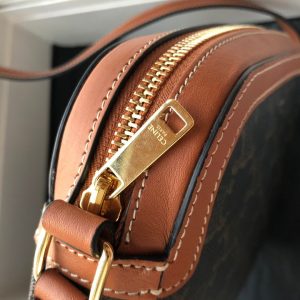Celine Shoulder Bags - Image 5