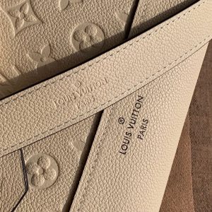 LOUIS VUITTON Alma - Image 6