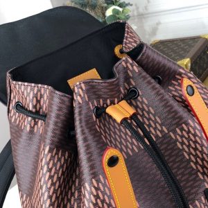 LOUIS VUITTON Backpack - Image 3