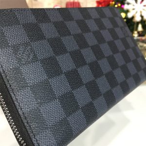 LOUIS VUITTON ZIPPY - Image 4