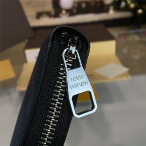 LOUIS VUITTON ZIPPY - Image 5