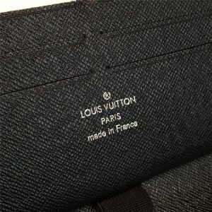 LOUIS VUITTON ZIPPY - Image 8