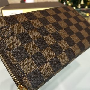 LOUIS VUITTON ZIPPY - Image 4