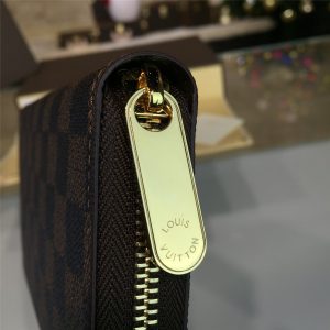 LOUIS VUITTON ZIPPY - Image 5