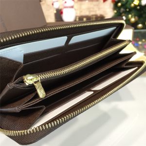 LOUIS VUITTON ZIPPY - Image 9