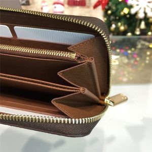 LOUIS VUITTON ZIPPY - Image 8