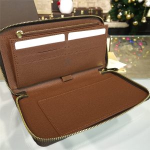 LOUIS VUITTON ZIPPY - Image 10