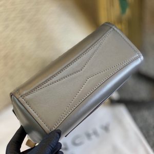 Givenchy Mystic - Image 8