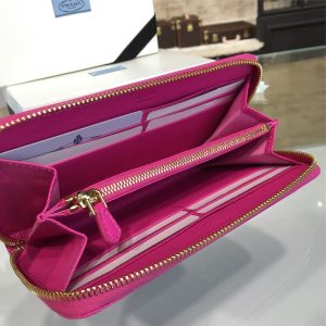 Prada  wallet - Image 9