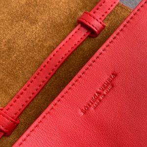 BOTTEGA VENETA PADDED CASSETTE BAG - Image 5